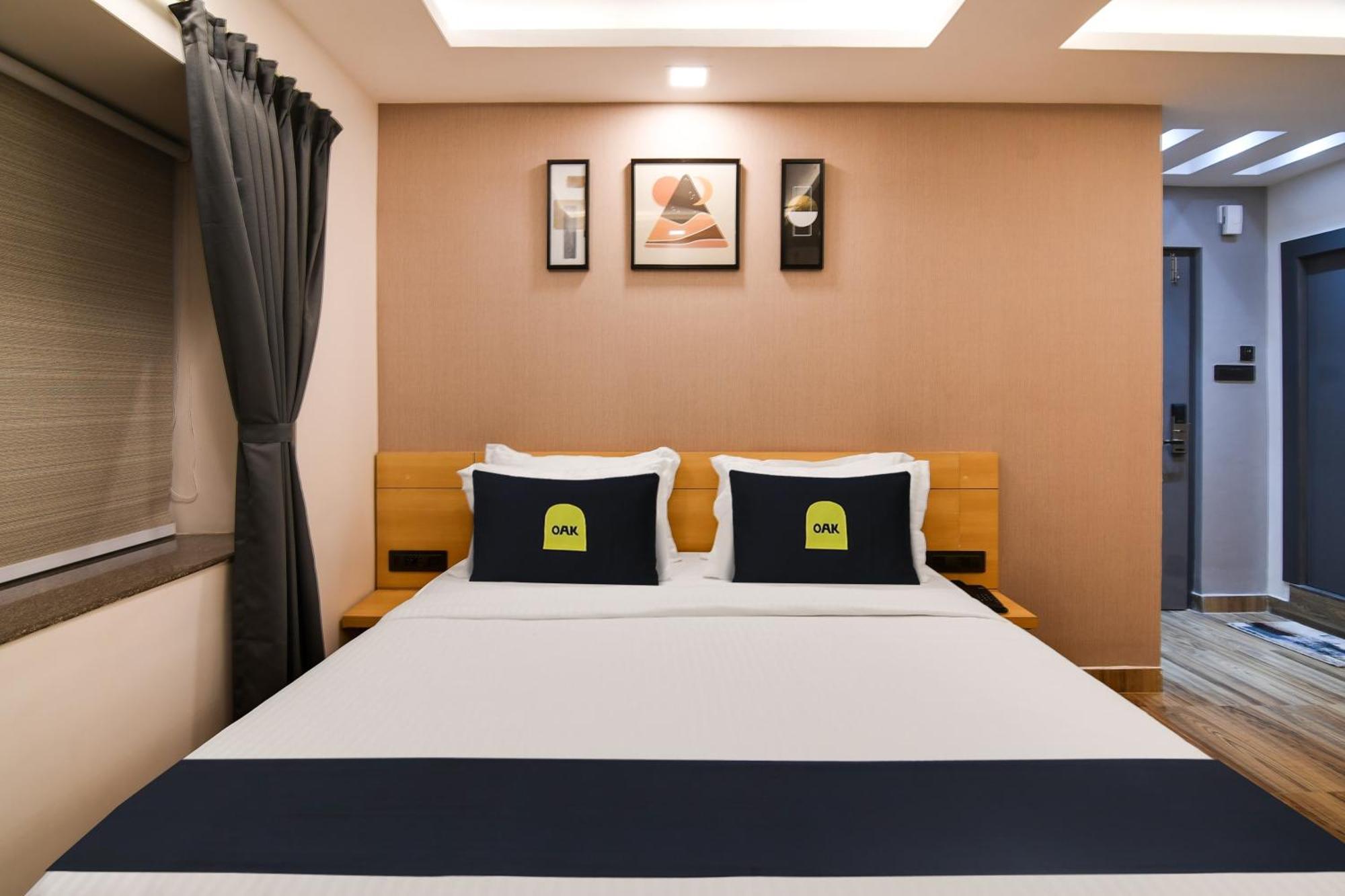 Super Townhouse Oak Sayhallo Ecstasy Bhubaneswar Exterior photo