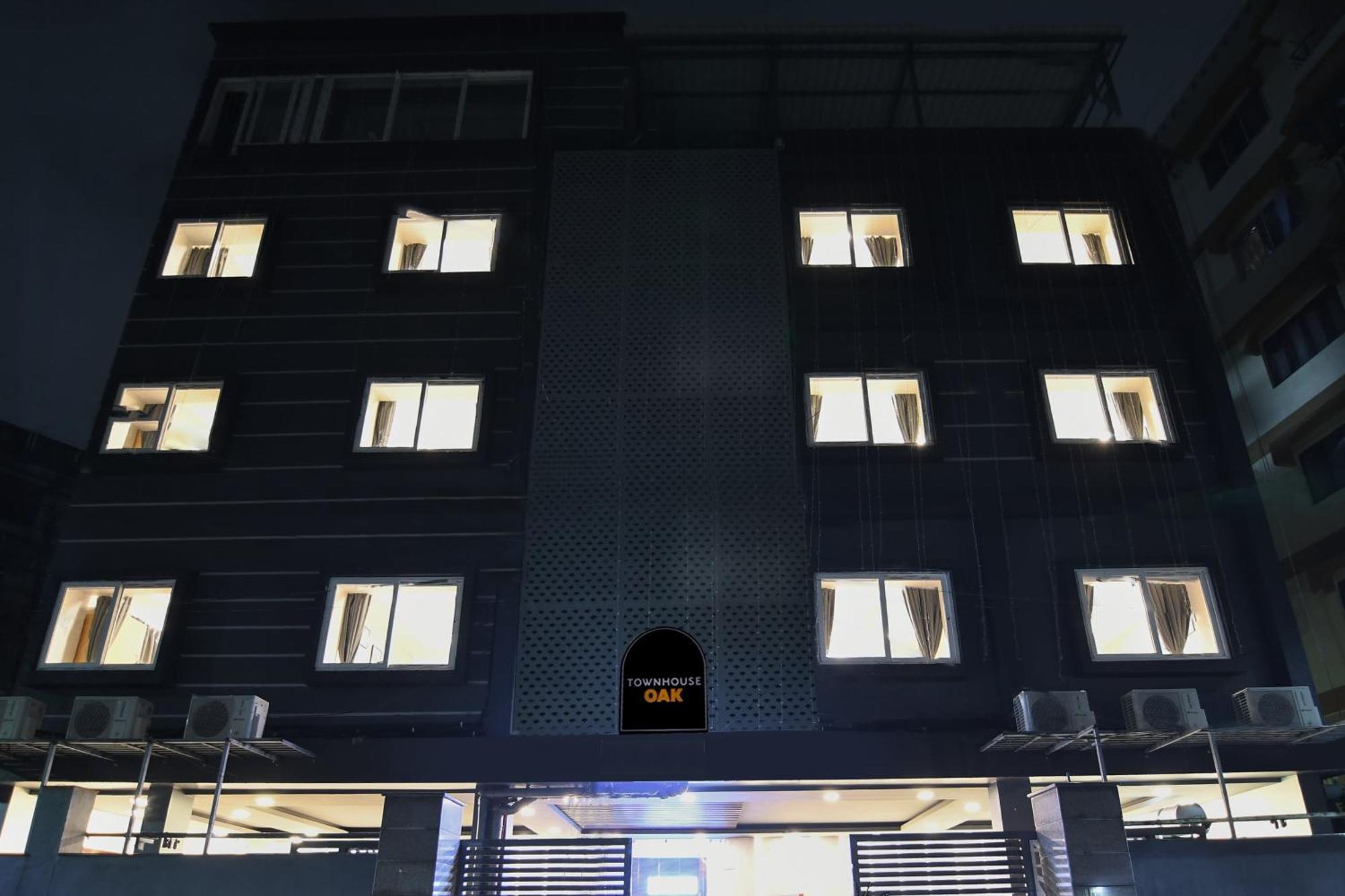 Super Townhouse Oak Sayhallo Ecstasy Bhubaneswar Exterior photo