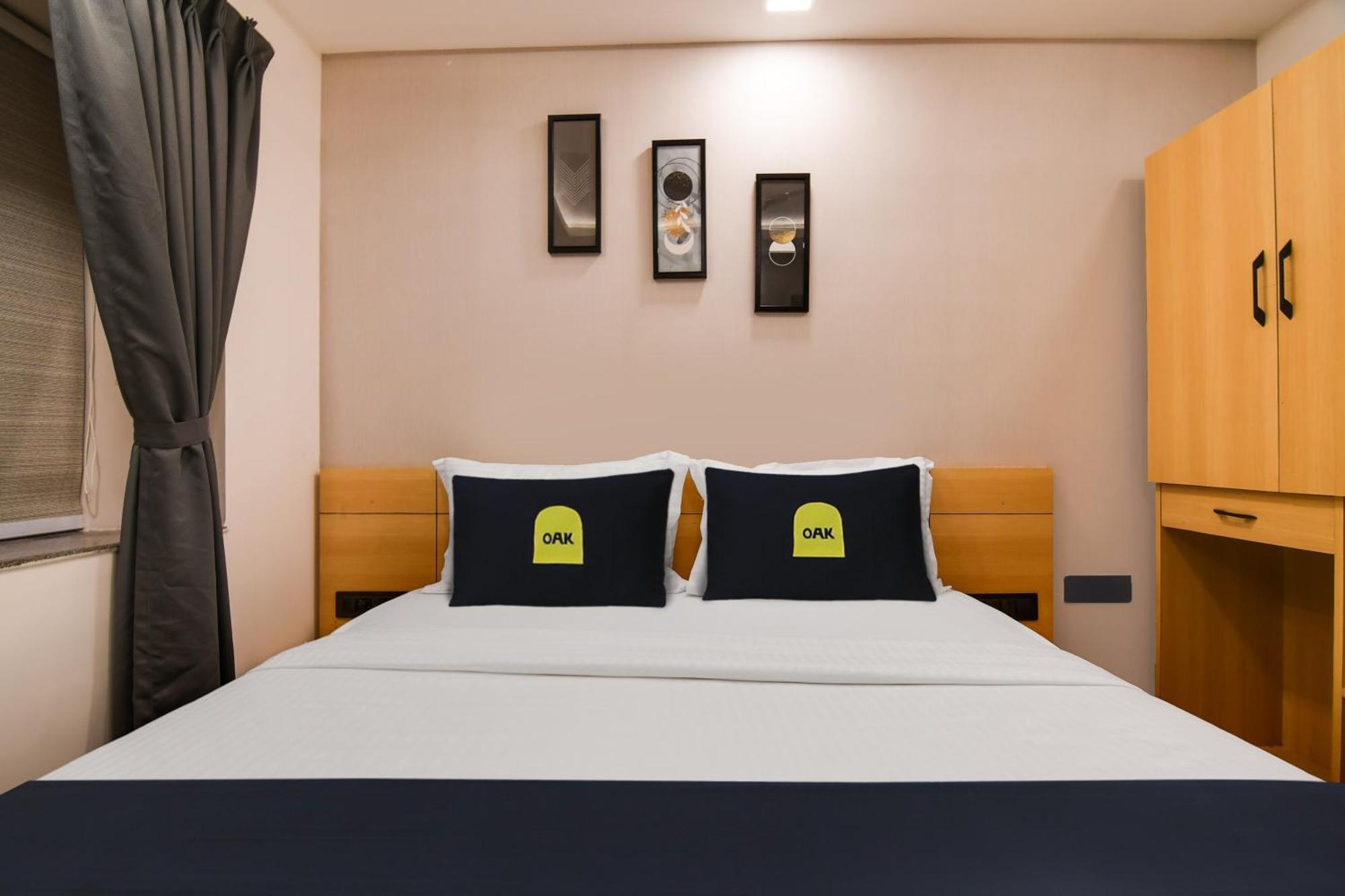 Super Townhouse Oak Sayhallo Ecstasy Bhubaneswar Exterior photo