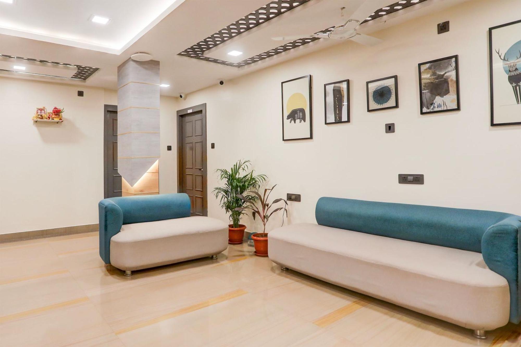 Super Townhouse Oak Sayhallo Ecstasy Bhubaneswar Exterior photo